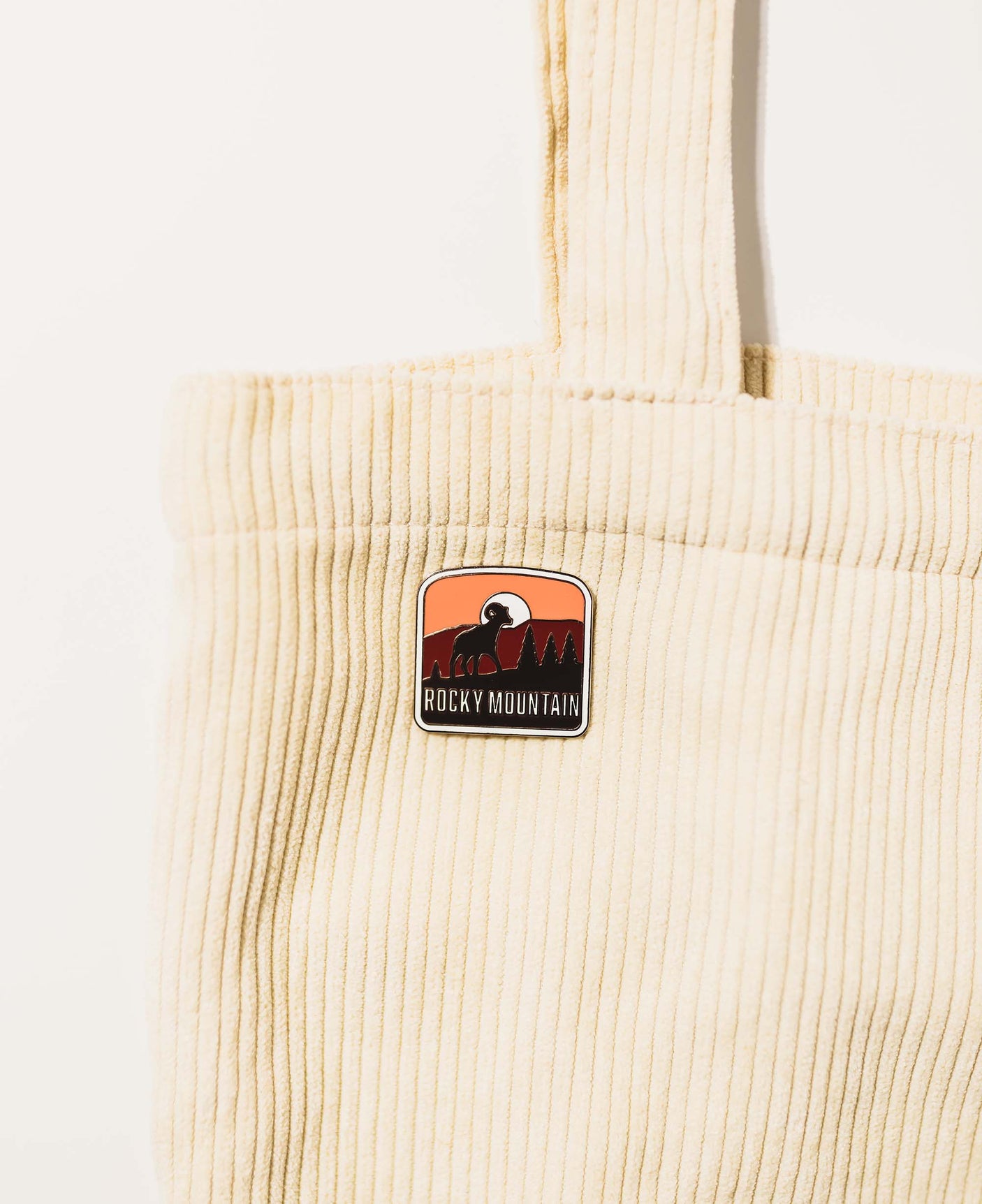Rocky Mountain National Park Enamel Pin